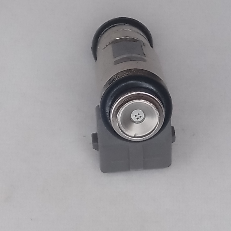 Bico Iwp 114 Marelli Fuel Injector Mercedes Fuel Injector Quantum Saveiro Santana Parati 1.8L 2.0L